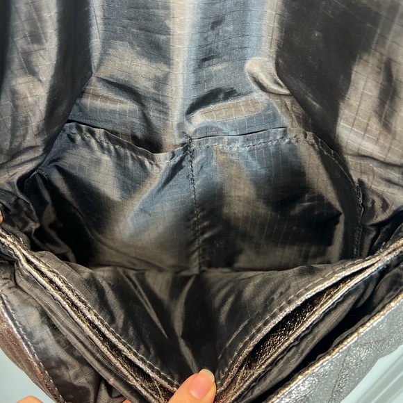 Crossbody Purse - Picture 4 of 9